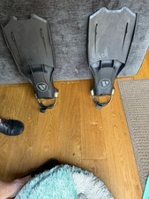 Apeks rk4 fins for sale  MAIDENHEAD