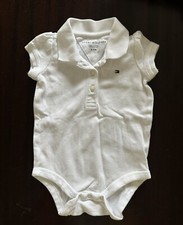 Usado, Body Tommy Hilfiger bebê peça única 3-6 meses branco fecho de pressão colarinho comprar usado  Enviando para Brazil