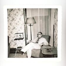 Usado, Poltrona instantânea Content Man ouvindo rádio foto década de 1950 sala de estar A4311 comprar usado  Enviando para Brazil