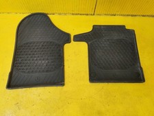 Mercedes-Benz VITO W447 Maty gumowe Gumowe maty podłogowe A4476806700 OE Oryginalne Gebra na sprzedaż  PL