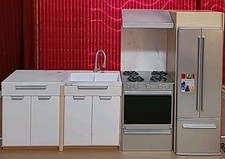 Usado, Casa de bonecas arco-íris alta móveis de cozinha substituição geladeira pia armário fogão  comprar usado  Enviando para Brazil