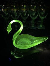 Cygne verre uranium d'occasion  Antony