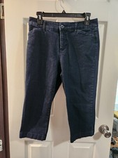 Jean capris women for sale  Waynesville