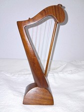 Usado, Mini harpa de madeira vintage, 9" base artesanal gira comprar usado  Enviando para Brazil