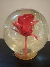 Globo cúpula de água vintage preservado rosa real em vidro comprar usado  Enviando para Brazil