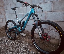 Saracen ariel carbon for sale  HYDE