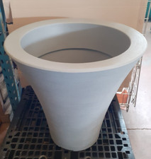 Vaso liscio tondo usato  Vertemate con Minoprio