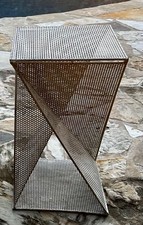 Mesa lateral/pedestal de aço perfurado estilo Mathieu Mategot comprar usado  Enviando para Brazil