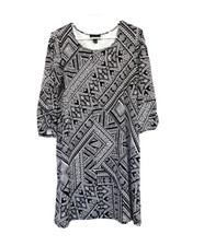 Vestido swing AB Studio preto e branco com bolsos laterais e mangas 3/4 comprar usado  Enviando para Brazil
