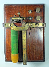 Old electric relay d'occasion  Expédié en Belgium
