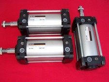 Stock cilindri pneumatici usato Stock cilindri pneumatici usato  Calusco d'Adda