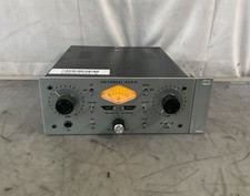 Universal audio 710 d'occasion  Expédié en Belgium