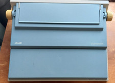 Macchina scrivere olivetti usato  Jesi
