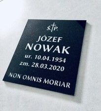 Tablica Granitowa Wraz Z Napisem na sprzedaż  PL