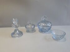 conjunto de penteadeira de vidro azul design Fleur de lis muito bom estado.  comprar usado  Enviando para Brazil