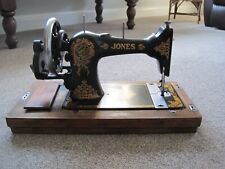 Antiga máquina de costura manual Jones Family CS em estojo de madeira, usado comprar usado  Enviando para Brazil