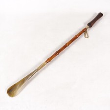 Chifre de sapato de bambu vintage de madeira com detalhes em latão 24" auxiliar de bota de longo alcance comprar usado  Enviando para Brazil