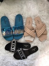 Pairs women sandals for sale  Santa Maria