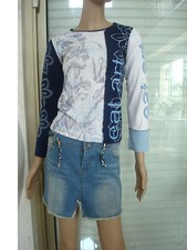 Tee shirt stylise d'occasion Tee shirt stylise d'occasion  Villeneuve-Loubet