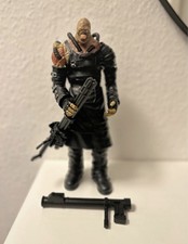 Nemesis resident evil usato  San Giorgio a Cremano