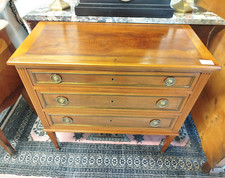 Commode style louis d'occasion  Yffiniac