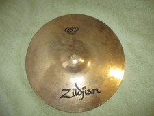 Pratos turcos Avedis Zildjian ZBT JC 28986-108 14" parte inferior alta chapéu bom comprar usado  Enviando para Brazil