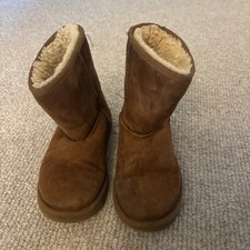 Girls ugg boots for sale  MIDDLESBROUGH