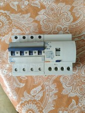 Gewiss interruttore magnetoter usato  Casella