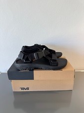 New mens teva d'occasion  Expédié en Belgium