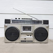 Ancien radio cassette d'occasion  Wavrin