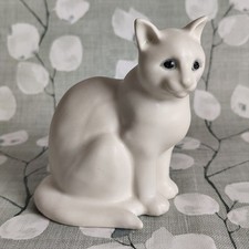 White cat ornament for sale  SITTINGBOURNE