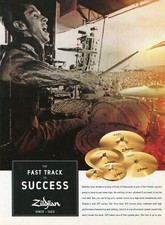 2006 anúncio impresso de pratos de bateria Zildjian ZHT com Atom Willard of The Offspring, usado comprar usado 2006 anúncio impresso de pratos de bateria Zildjian ZHT com Atom Willard of The Offspring, usado comprar usado  Enviando para Brazil