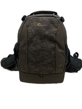 Fotocamera lowepro altri usato Fotocamera lowepro altri usato  Spedire a Italy