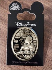 Disney pin remember d'occasion  Expédié en Belgium
