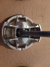 Pistone completo 8000b7934 usato Pistone completo 8000b7934 usato  Resana