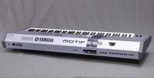 Yamaha motif es8 d'occasion  Expédié en Belgium