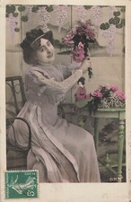 Femme elegante presente d'occasion  Vasles