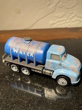 2019 Disney Pixar Cars 3 Mr. Drippy Water Truck Thunder Hollow Deluxe Diecast! comprar usado 2019 Disney Pixar Cars 3 Mr. Drippy Water Truck Thunder Hollow Deluxe Diecast! comprar usado  Enviando para Brazil