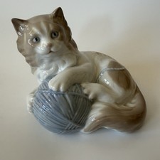 Nao lladro cat for sale  Honolulu
