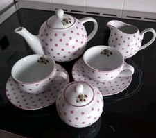 Pretty ceramic cup for sale Pretty ceramic cup for sale  PONTYPOOL