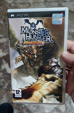 Monster hunter freedom usato  Forio
