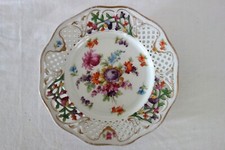 Assiette porcelaine ajourée d'occasion  Sisteron
