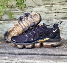 Tamanho 11 - Nike Air VaporMax Plus preto dourado - CW7299-001 comprar usado  Enviando para Brazil