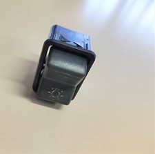 Interruttore pulsante luci usato  Belpasso