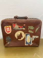 Valigia pelle viaggiata usato  Casalecchio di Reno