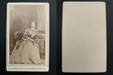 Usado, Steffens, Berlin, Dame en pose Vintage albumen carte de visite, CDV Tirage comprar usado  Enviando para Brazil