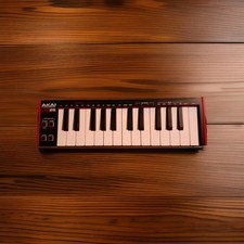 Akai professional lpk25 for sale Akai professional lpk25 for sale  Limestone