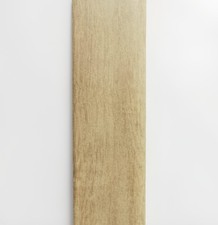 Battiscopa effetto legno usato Battiscopa effetto legno usato  Cave