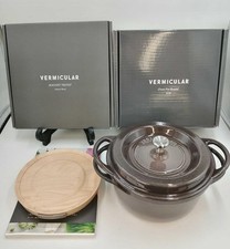 Panela de forno vermicular redonda 18cm 1,4L com ímã rebite pérola marrom esmalte fundido comprar usado  Enviando para Brazil