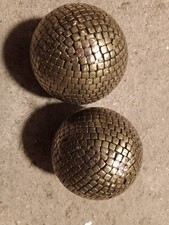 Paire boules cloutées d'occasion Paire boules cloutées d'occasion  Lyon VI